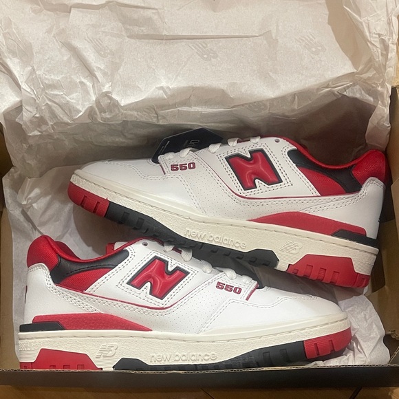 New Balance 550 Sneakers - Picture 1 of 6